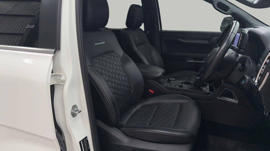 2023 Ford Everest Platinum (4WD), Automatic, 40037 km, Right Side Front Door Cabin View
