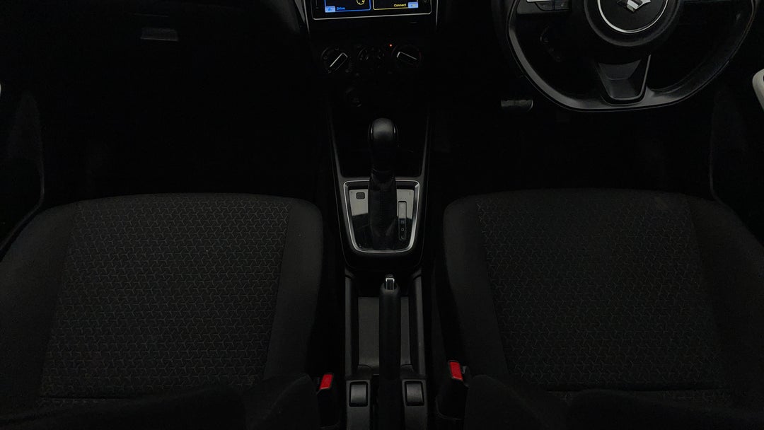 2023 Suzuki Swift Gl Navi, Automatic, 26611 km, Center Console