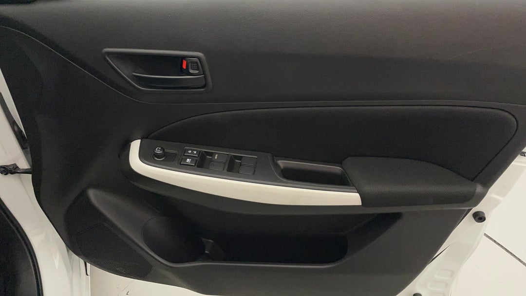 2023 Suzuki Swift Gl Navi, Automatic, 26611 km, Speaker View