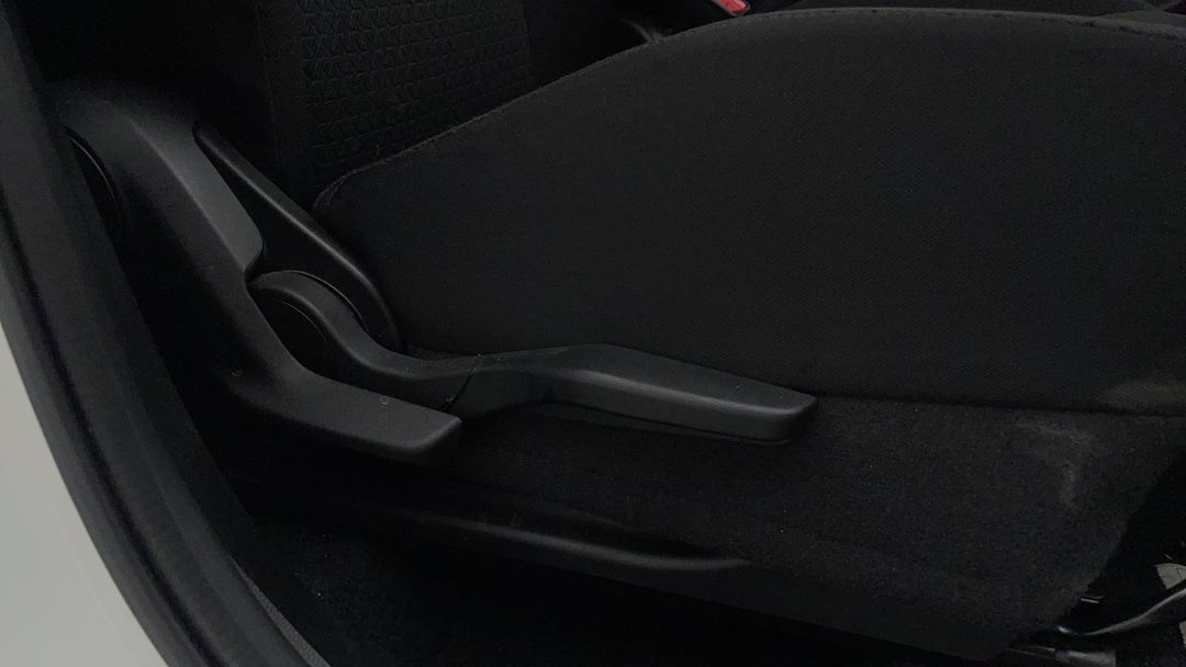 2023 Suzuki Swift Gl Navi, Automatic, 26611 km, Drivers Side Adjustment Panel