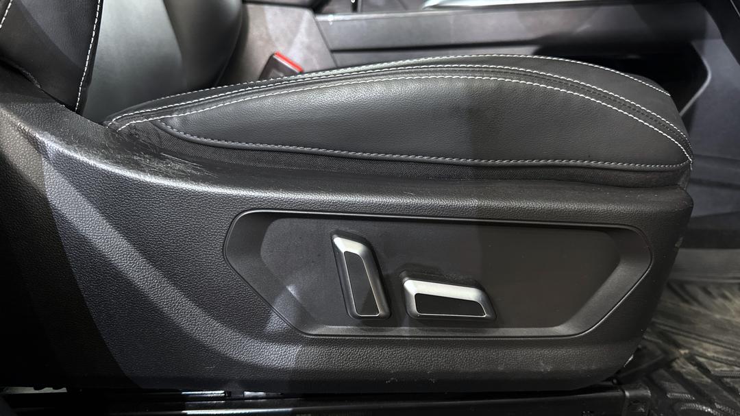 2024 GWM Haval Jolion Lux, Automatic, 39605 km, Drivers Side Adjustment Panel
