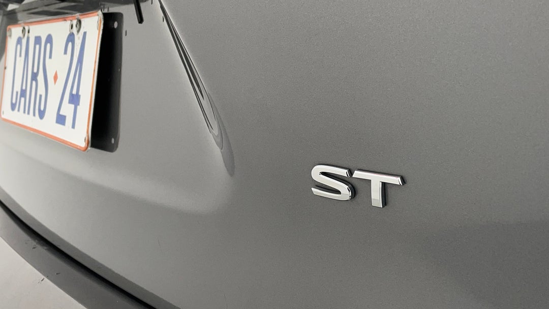 Badge (Boot Right Side)