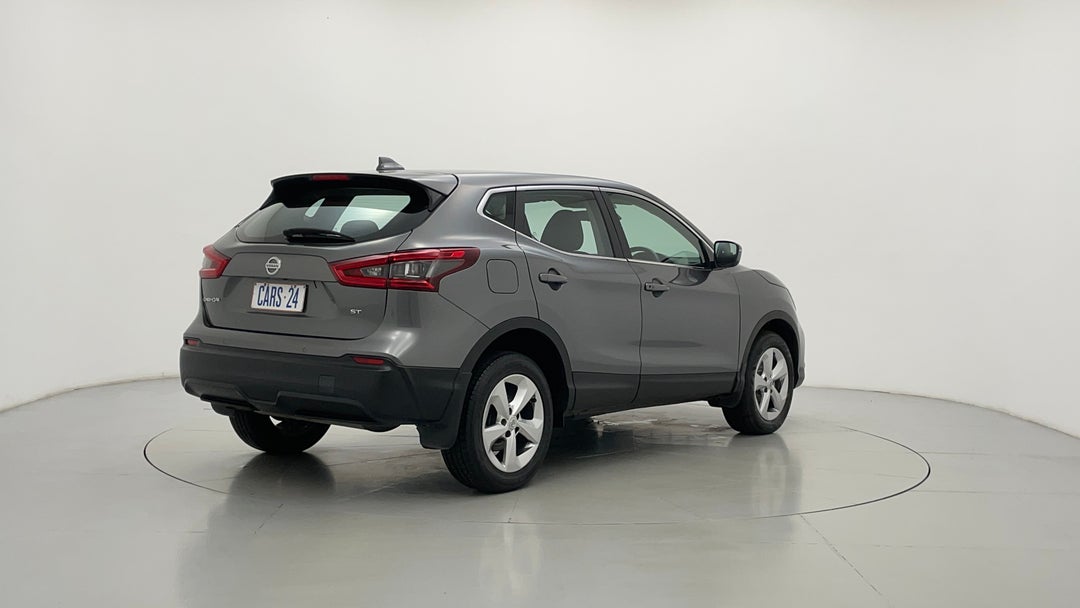 Right Back Diagonal (45- Degree) View