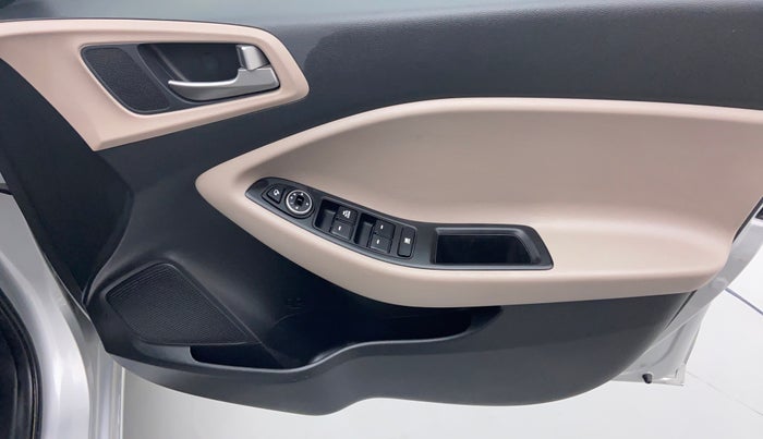 2018 Hyundai Elite i20 ASTA 1.2 AT, Petrol, Automatic, 10,222 km, Driver Side Door Panel Controls