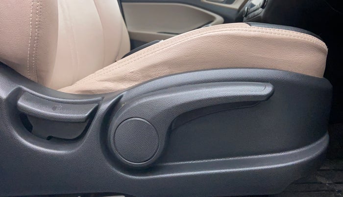 2018 Hyundai Elite i20 ASTA 1.2 AT, Petrol, Automatic, 10,222 km, Driver Side Adjustment Panel