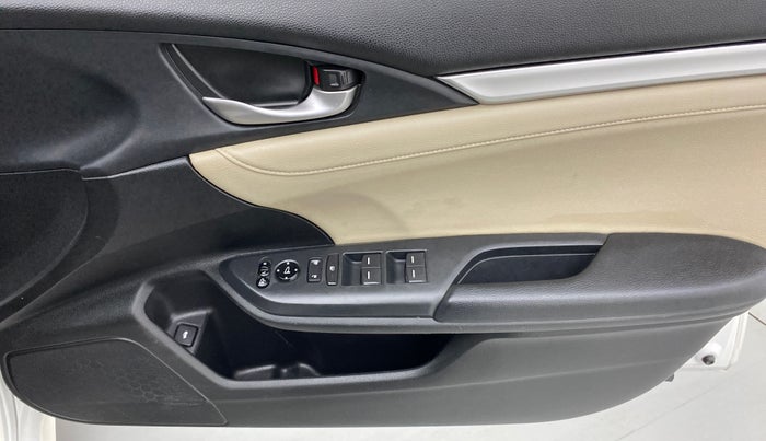 2019 Honda Civic VX CVT i-VTEC, Petrol, Automatic, 50,707 km, Driver Side Door Panels Control