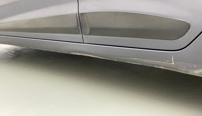 2017 Hyundai Grand i10 MAGNA 1.2 KAPPA VTVT, Petrol, Manual, 48,960 km, Left running board - Minor scratches