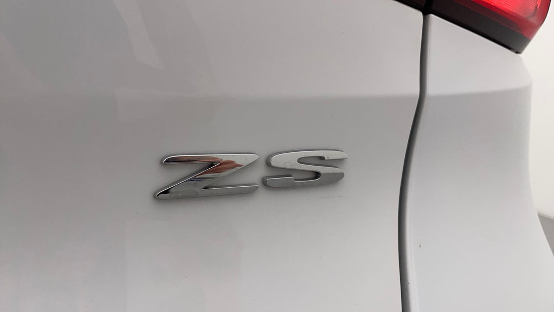 Badge (Boot Right Side)