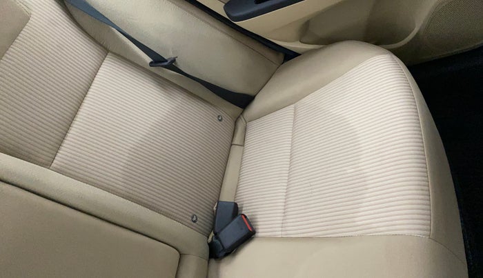 2022 Honda Amaze 1.2L I-VTEC VX, Petrol, Manual, 8,251 km, Second-row left seat - Cover slightly stained