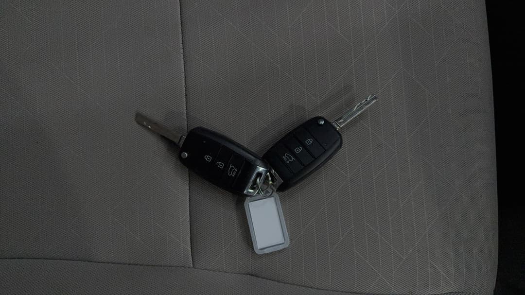 2018 Kia Carnival S, Automatic, 96757 km, Key Close-up