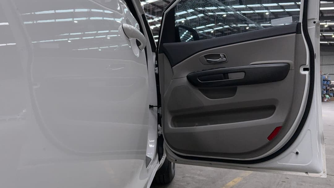 2018 Kia Carnival S, Automatic, 96757 km, Speaker View