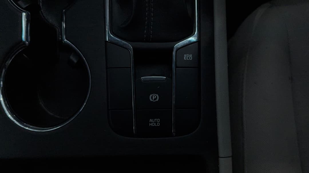 2018 Kia Carnival S, Automatic, 96757 km, Handbrake