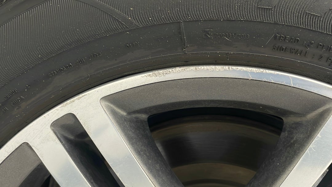 Wheels Rim Front LHS Gutter Rash