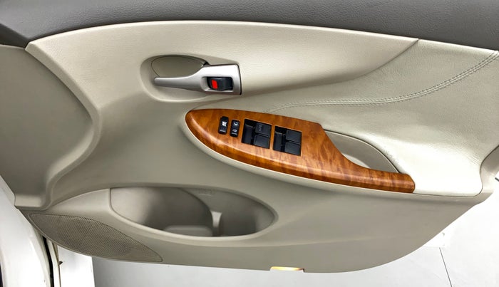 2011 Toyota Corolla Altis G PETROL, Petrol, Manual, 70,565 km, Driver Side Door Panels Control