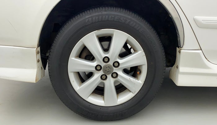 2011 Toyota Corolla Altis G PETROL, Petrol, Manual, 70,565 km, Right Rear Wheel