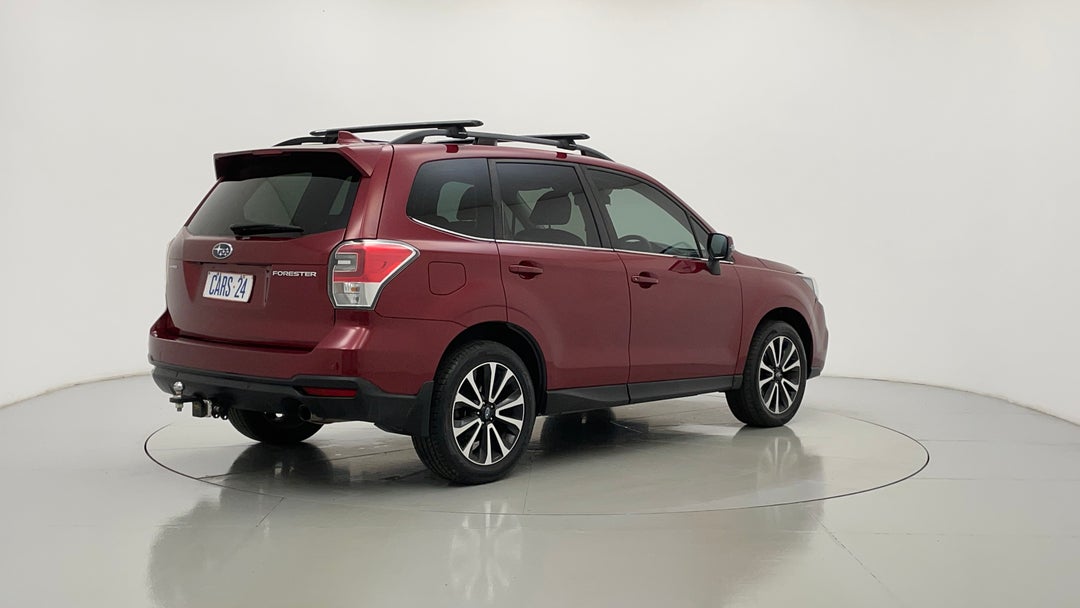 Right Back Diagonal (45- Degree) View