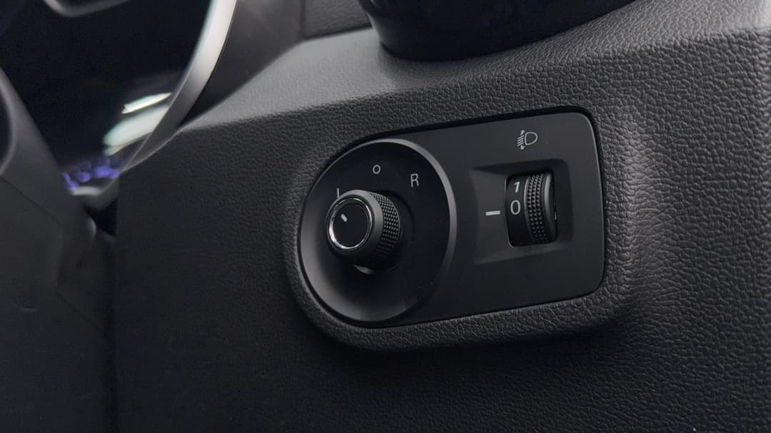 2019 MG ZS Essence, Automatic, 101254 km, Utility Switches/Buttons