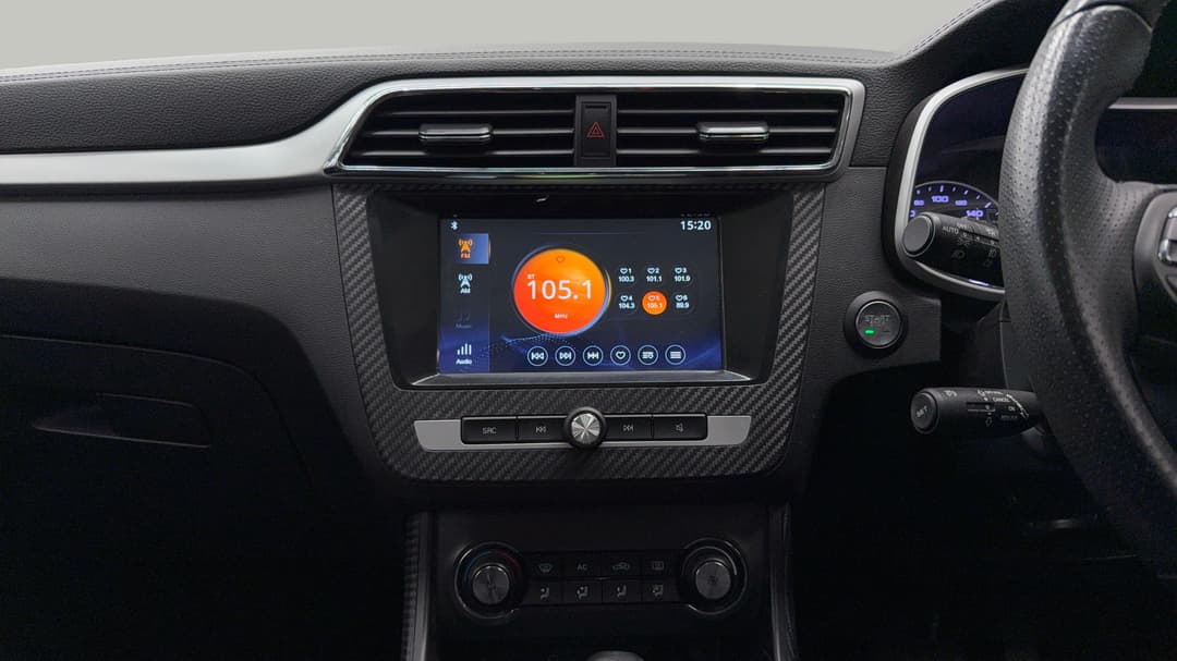 2019 MG ZS Essence, Automatic, 101254 km, Center Console