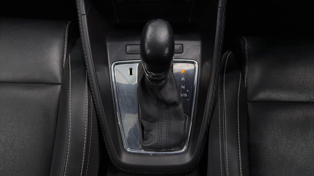2019 MG ZS Essence, Automatic, 101254 km, Gear Lever 