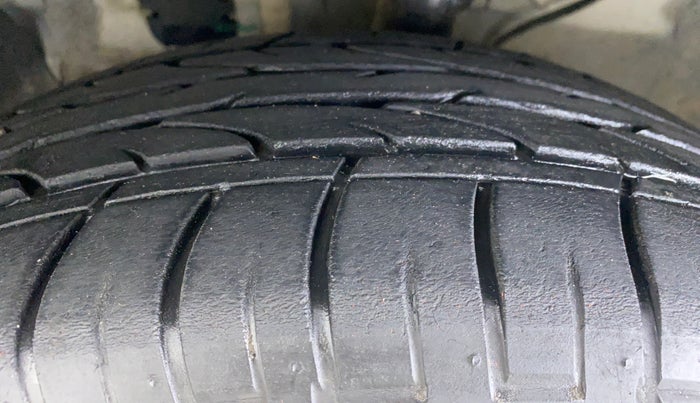 2015 Hyundai Creta 1.6 SX (O) CRDI, Diesel, Manual, 44,445 km, Left Front Tyre Tread