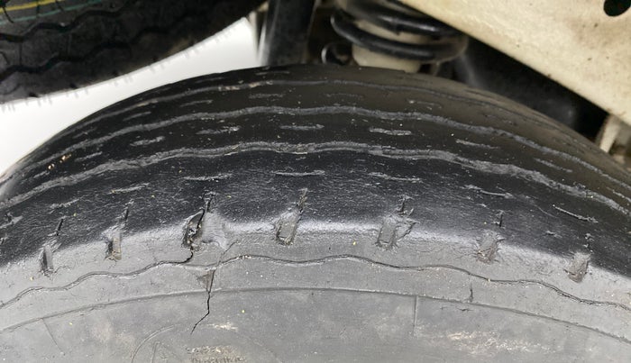2019 Maruti Eeco 5 STR WITH A/C+HTR, Petrol, Manual, 86,434 km, Right Rear Tyre Tread