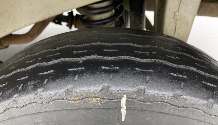 2019 Maruti Eeco 5 STR WITH A/C+HTR, Petrol, Manual, 86,434 km, Left Rear Tyre Tread