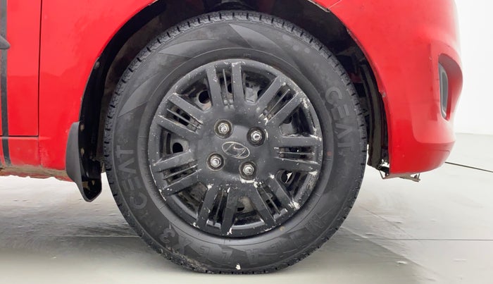 2012 Hyundai i10 MAGNA 1.1 IRDE2, CNG, Manual, 53,522 km, Right Front Wheel