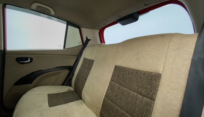 2012 Hyundai i10 MAGNA 1.1 IRDE2, CNG, Manual, 53,522 km, Right Side Rear Door Cabin