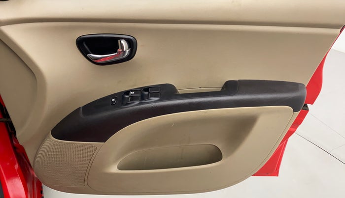 2012 Hyundai i10 MAGNA 1.1 IRDE2, CNG, Manual, 53,522 km, Driver Side Door Panels Control