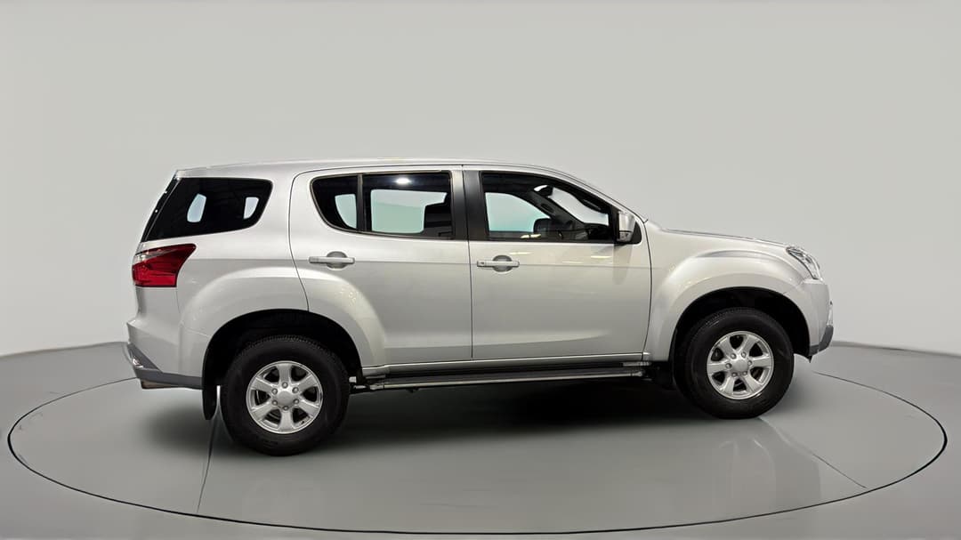 2020 Isuzu MU-X Ls-m (4x2), Automatic, 107135 km, Right Side View