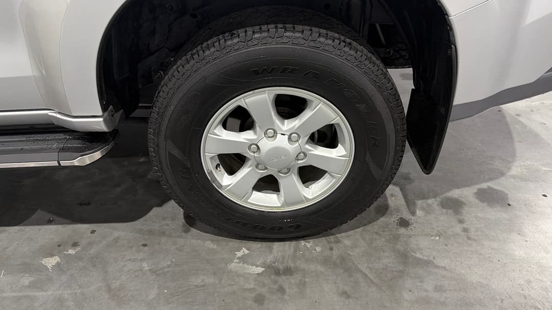 2020 Isuzu MU-X Ls-m (4x2), Automatic, 107135 km, Left Rear Wheel