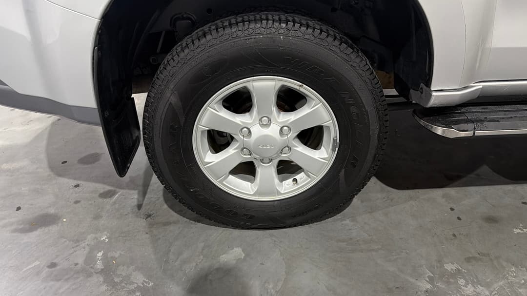 2020 Isuzu MU-X Ls-m (4x2), Automatic, 107135 km, Right Rear Wheel
