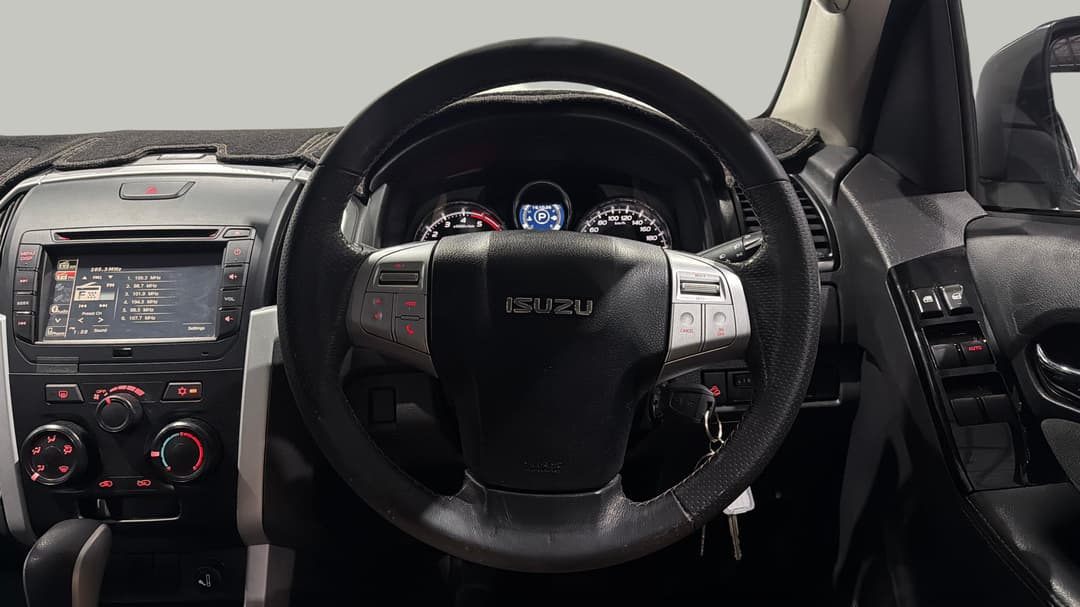 2020 Isuzu MU-X Ls-m (4x2), Automatic, 107135 km, Steering Wheel Close-up