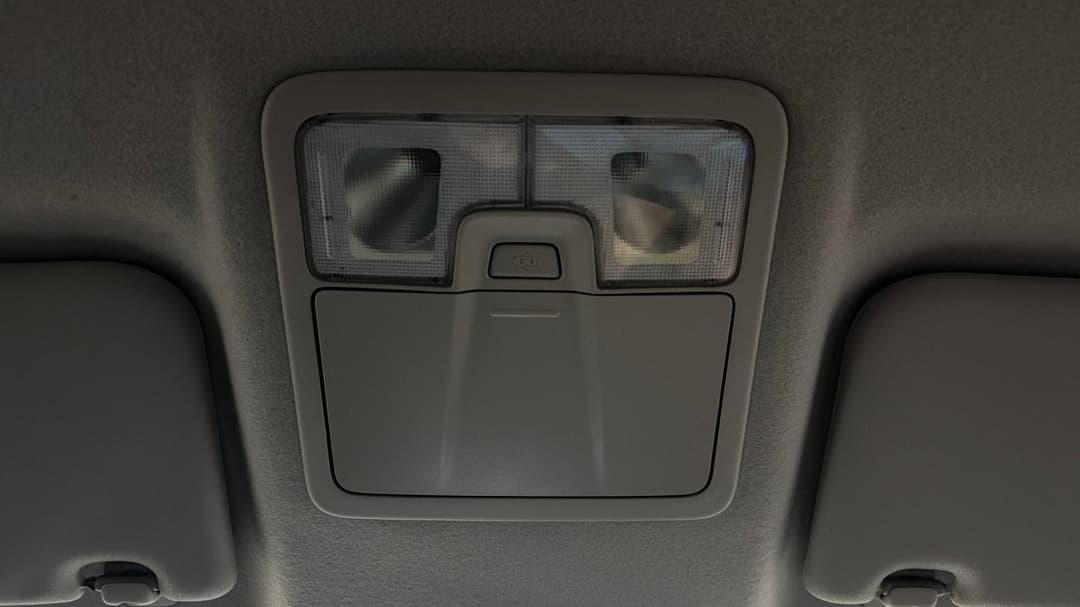 2020 Isuzu MU-X Ls-m (4x2), Automatic, 107135 km, On-Roof Controls/Sunglass holder