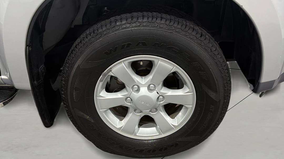 2020 Isuzu MU-X Ls-m (4x2), Automatic, 107135 km, Right Front Wheel