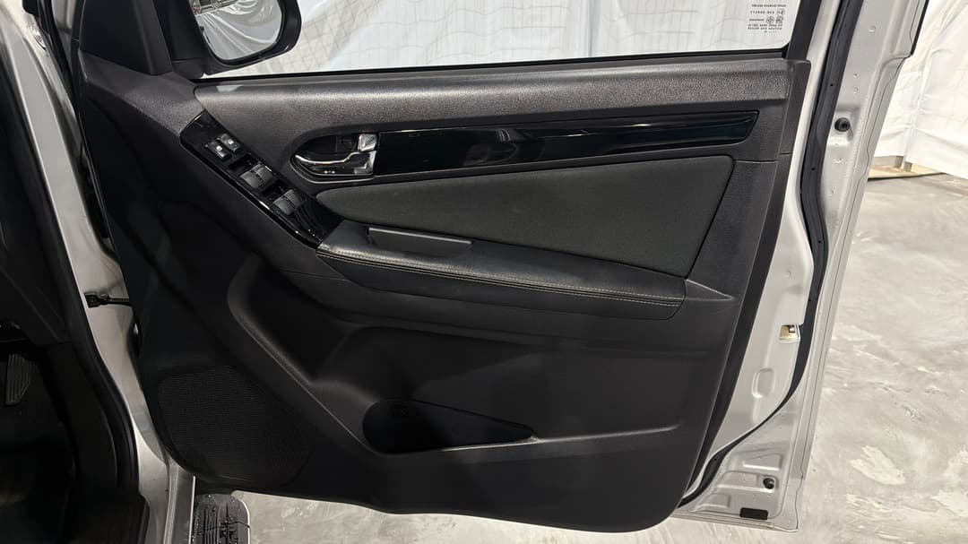 2020 Isuzu MU-X Ls-m (4x2), Automatic, 107135 km, Speaker View