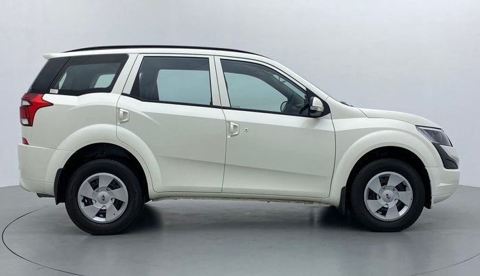 2019 Mahindra XUV500 W5 FWD, Diesel, Manual, 3,095 km, Right Side View