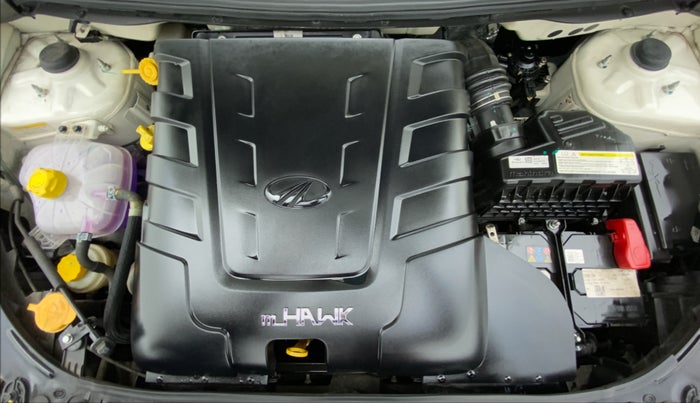 2019 Mahindra XUV500 W5 FWD, Diesel, Manual, 3,095 km, Engine Bonet View