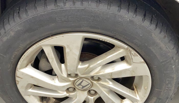 2018 Honda Jazz 1.2L I-VTEC VX, Petrol, Manual, 40,579 km, Left front tyre - Minor crack