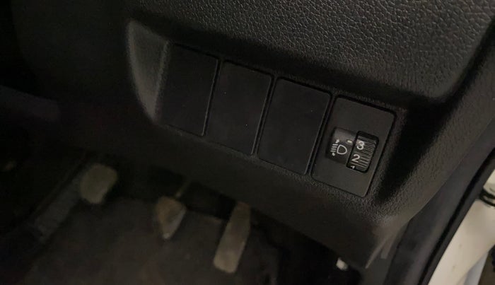 2018 Honda Jazz 1.2L I-VTEC VX, Petrol, Manual, 40,579 km, Dashboard - Headlight height adjustment not working