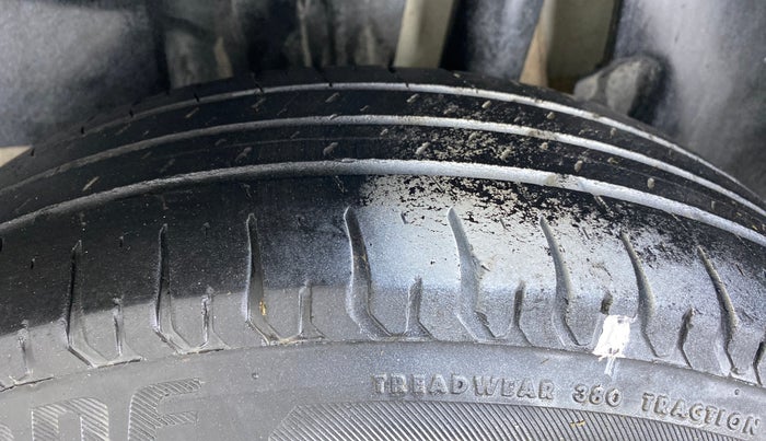 2019 Maruti Swift LXI, Petrol, Manual, 49,661 km, Left Rear Tyre Tread