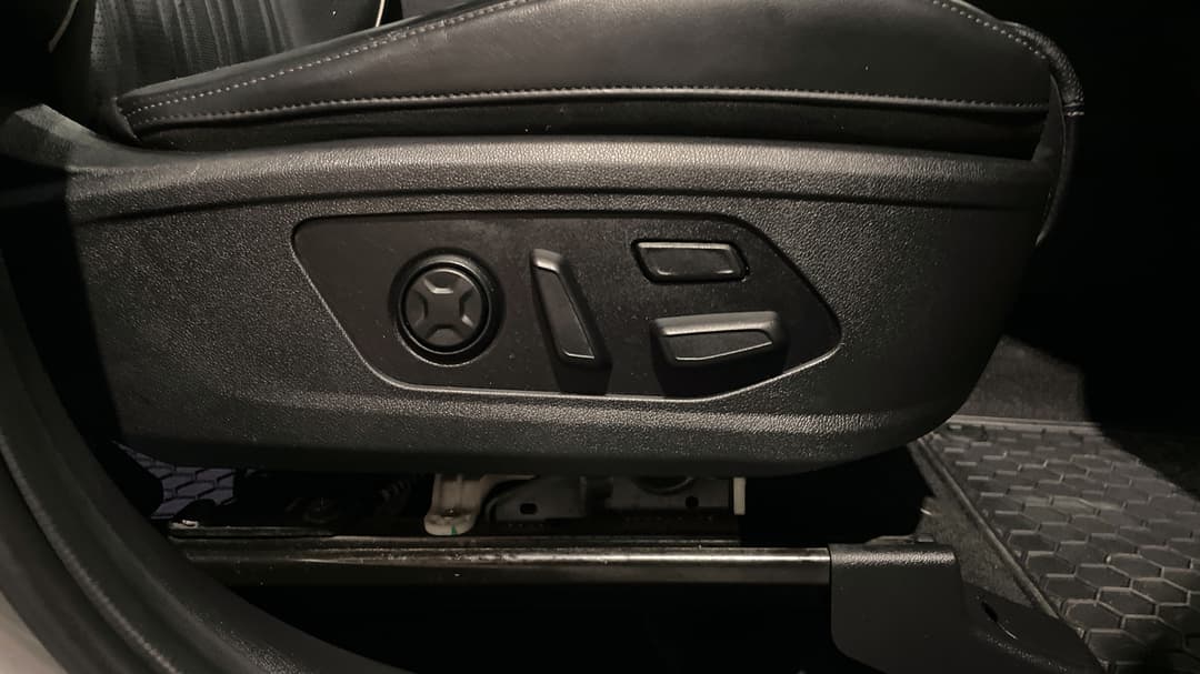 2020 Kia Sorento Gt-line 7 Seat, Automatic, 117740 km, Drivers Side Adjustment Panel