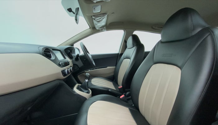 2018 Hyundai Grand i10 SPORTZ O 1.2, Petrol, Manual, 21,482 km, Right Side Front Door Cabin