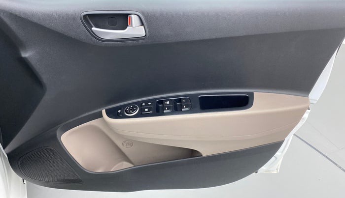 2018 Hyundai Grand i10 SPORTZ O 1.2, Petrol, Manual, 21,482 km, Driver Side Door Panels Control