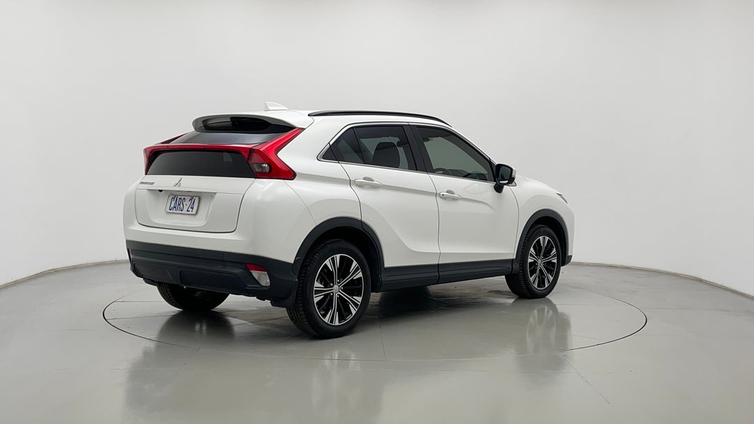 Right Back Diagonal (45- Degree) View