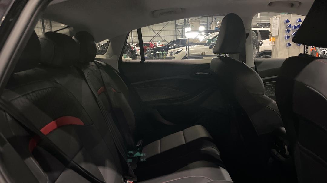 2025 MG Mg5 Essence, Automatic, 11203 km, Right Side Rear Door Cabin View