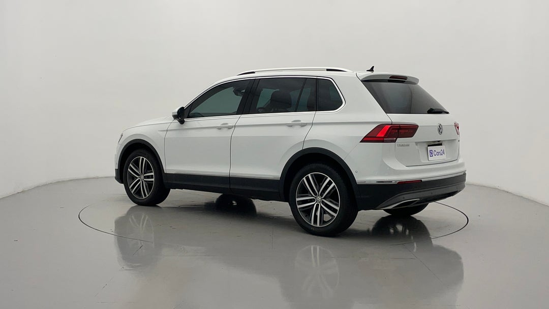 Left Back Diagonal (45- Degree) View