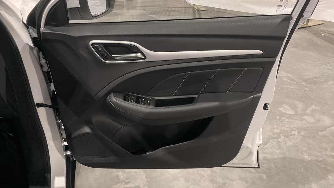 2022 MG ZS Excite, Automatic, 65668 km, Speaker View