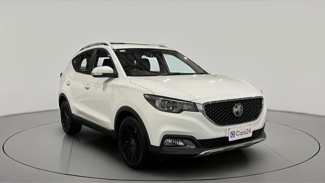 2022 MG ZS Excite, Automatic, 65668 km, Right Front Diagonal (45- Degree) View