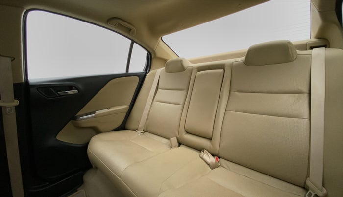 2015 Honda City VX MT PETROL, Petrol, Manual, 56,318 km, Right Side Rear Door Cabin View
